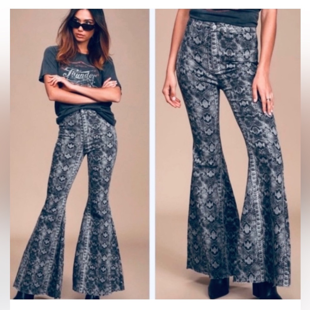 Free People We the Free Gray Snakeskin Print Float On Jeans Sz‎ 25